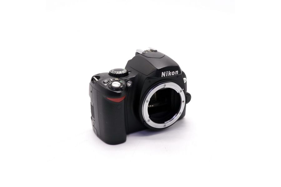 Nikon D40x body (пробег 16310 кадров)