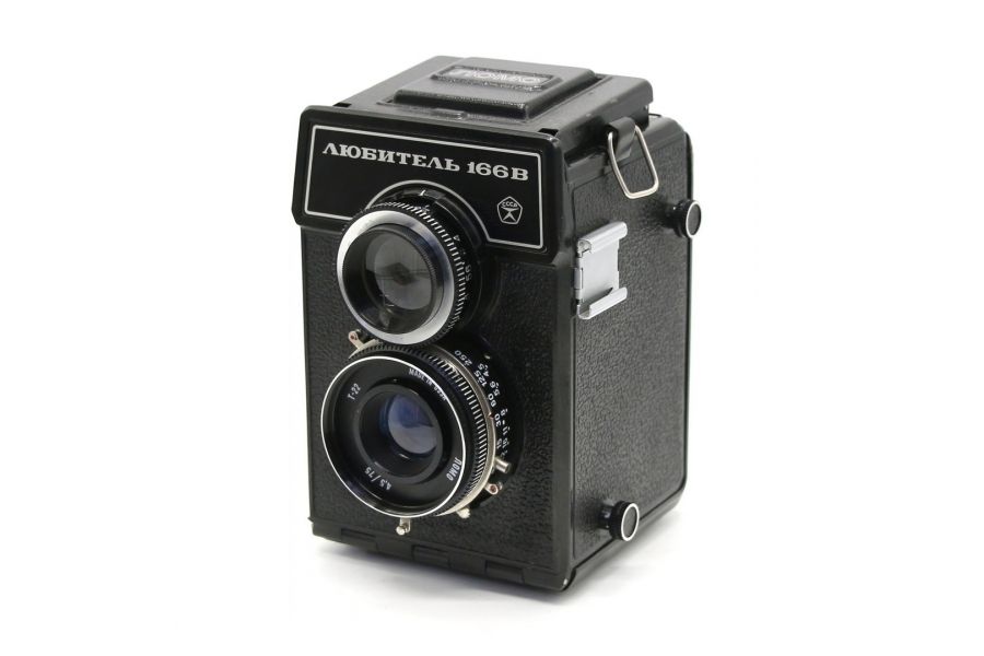 Любитель 166В советский зеркальный фотоаппарат