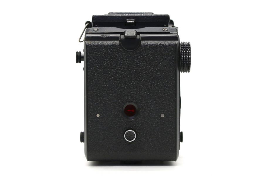 Любитель 166В советский зеркальный фотоаппарат