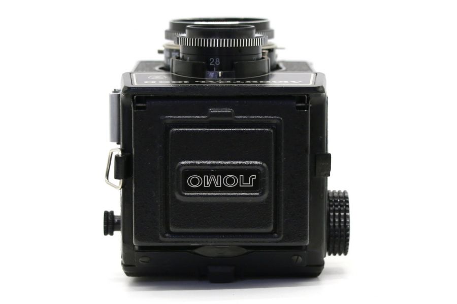 Любитель 166В советский зеркальный фотоаппарат