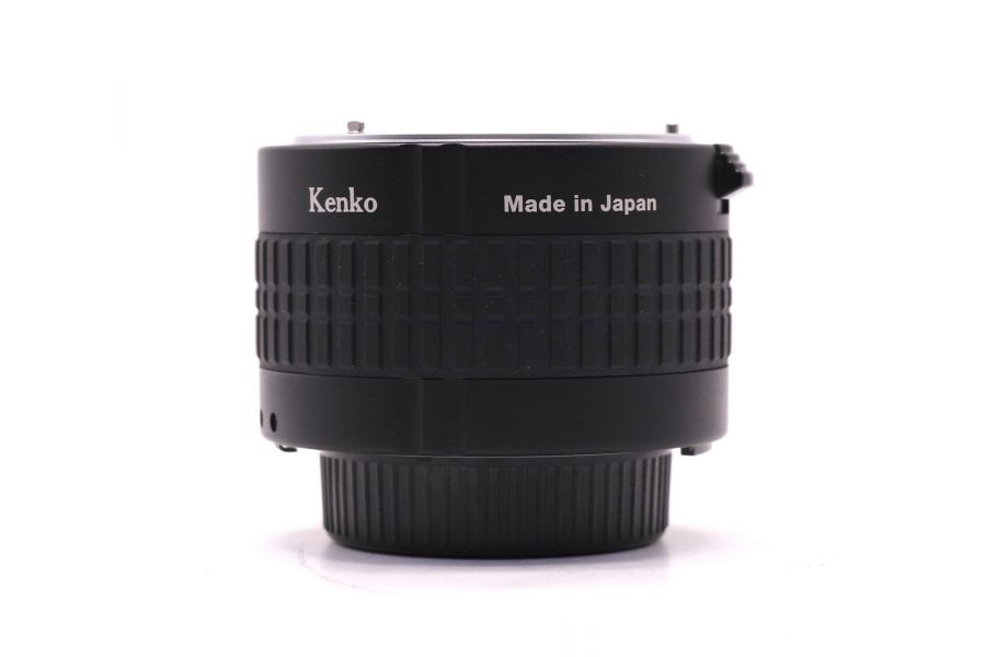 Телеконвертер Kenko N-AF 2x Teleplus Pro 300 DGX в упаковке