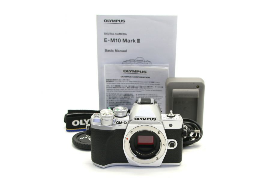 Olympus OM-D E-M10 Mark III body silver (пробег 4560 кадров)