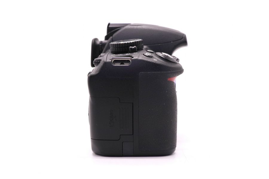 Nikon D3100 body фотоаппарат (пробег 10815 кадров)