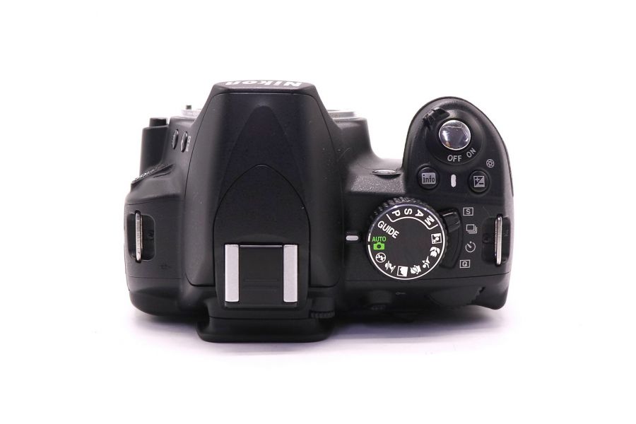 Nikon D3100 body фотоаппарат (пробег 10815 кадров)