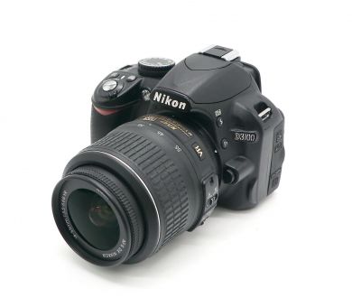 Nikon D3100 kit (пробег 11610 кадров)