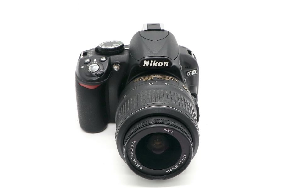 Nikon D3100 kit (пробег 11610 кадров)