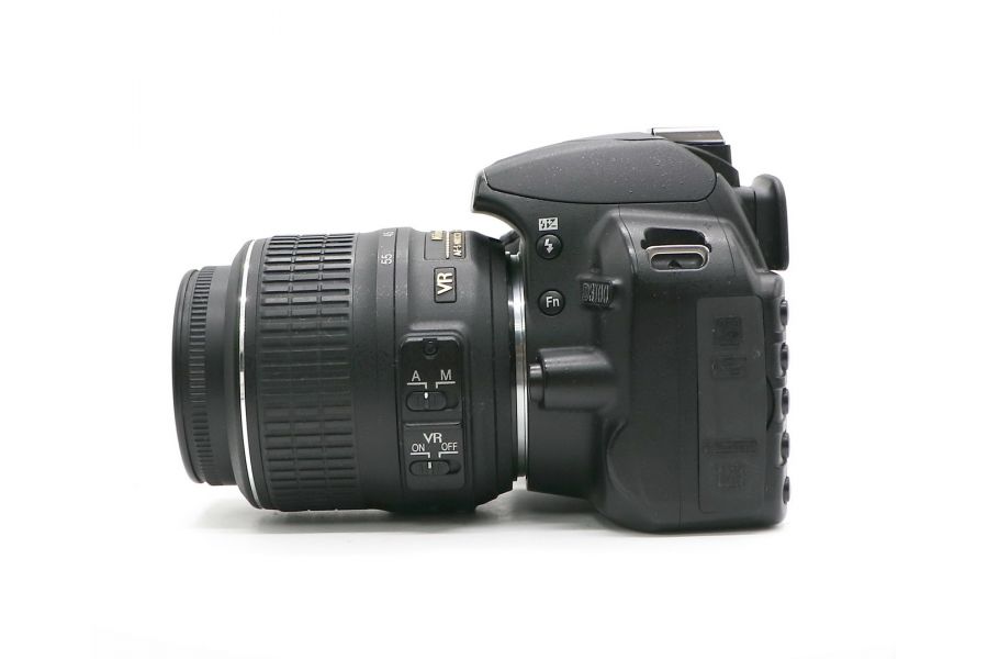 Nikon D3100 kit (пробег 11610 кадров)