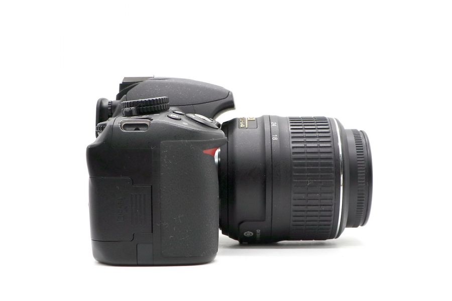 Nikon D3100 kit (пробег 11610 кадров)