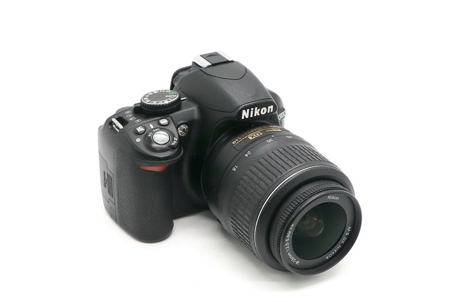 Nikon D3100 kit (пробег 11610 кадров)