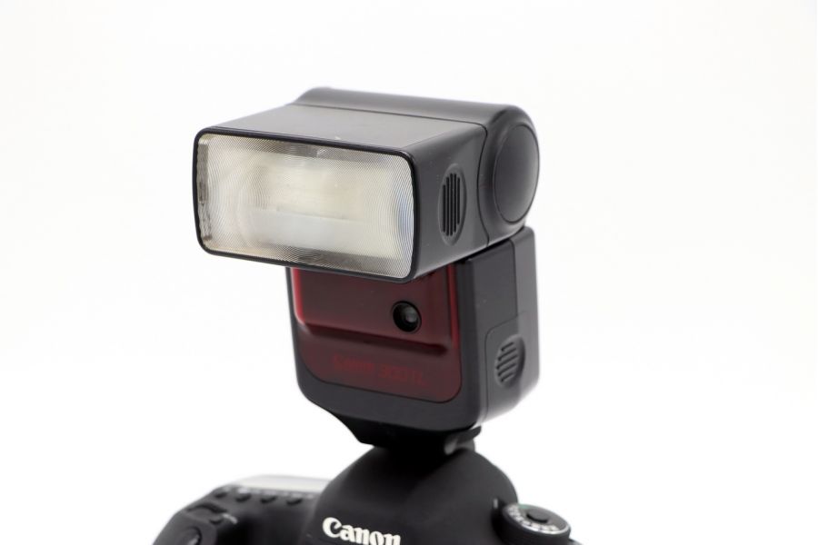 Фотовспышка Canon Speedlite 300TL