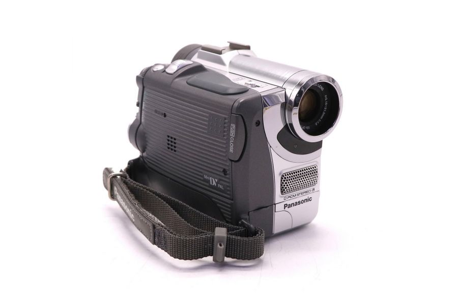 Видеокамера Panasonic NV-GS3EN в упаковке цифровая