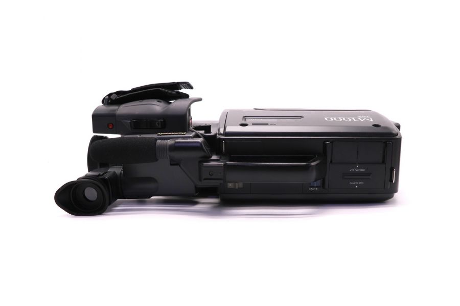 Видеокамера Panasonic NV-M1000