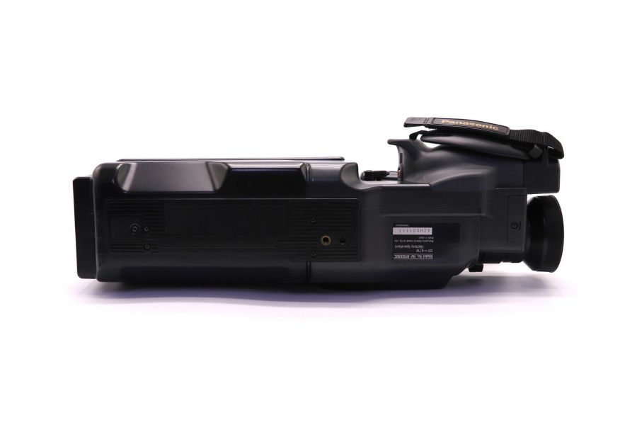 Видеокамера Panasonic NV-M1000