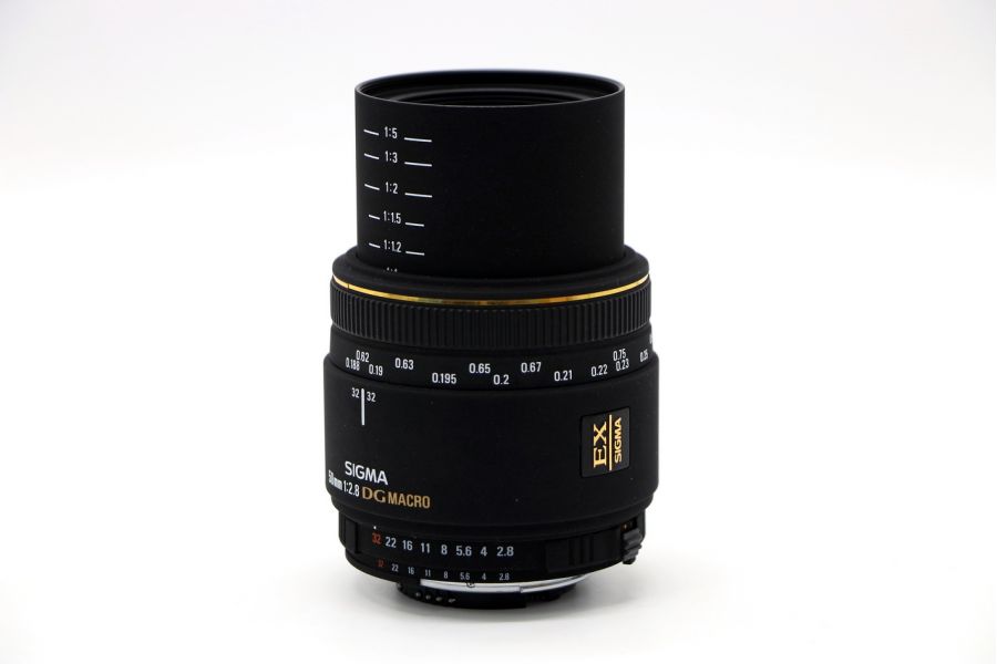 Sigma AF 50mm f/2.8 EX DG Macro Nikon F (Japan)