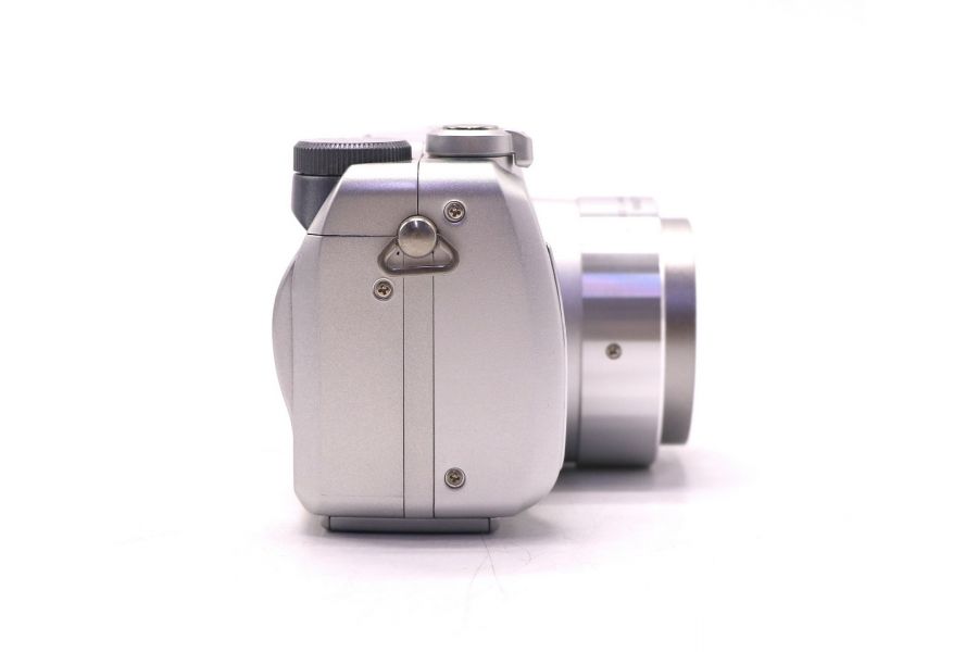 Компактная камера Olympus Camedia C-760 в упаковке