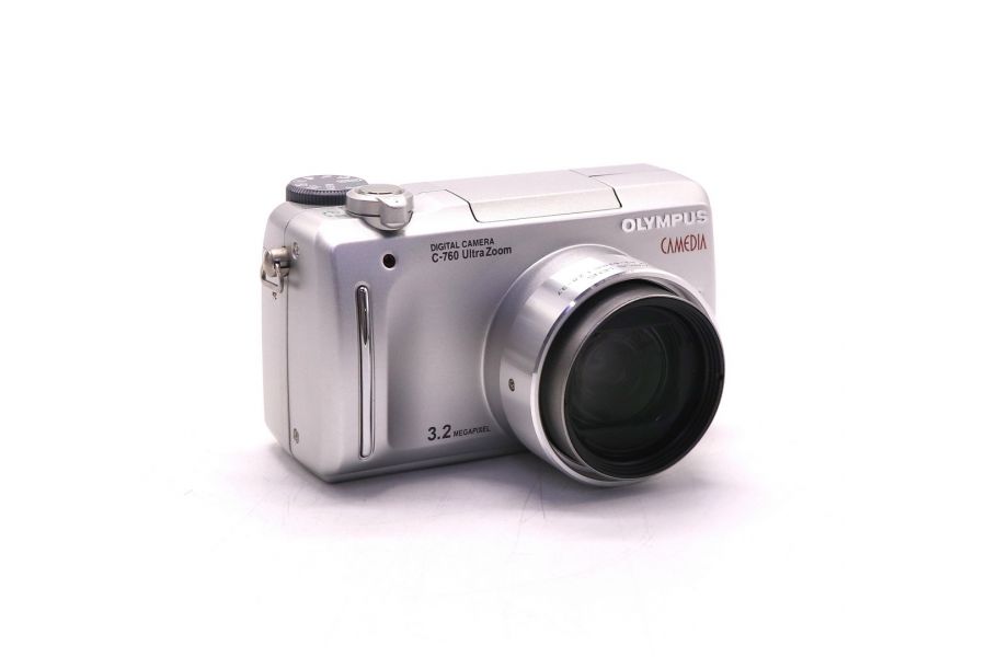 Компактная камера Olympus Camedia C-760 в упаковке