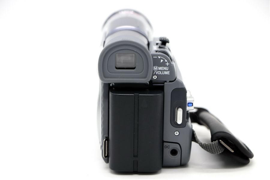 Видеокамера JVC GR-D20E