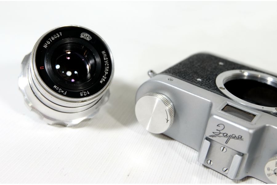 Заря + Индустар-26М в коробке