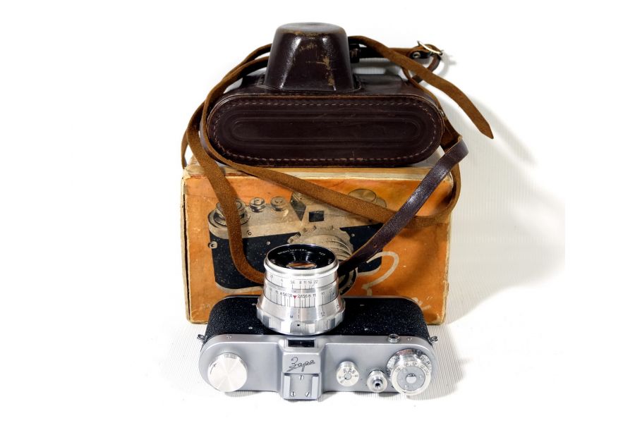 Заря + Индустар-26М в коробке