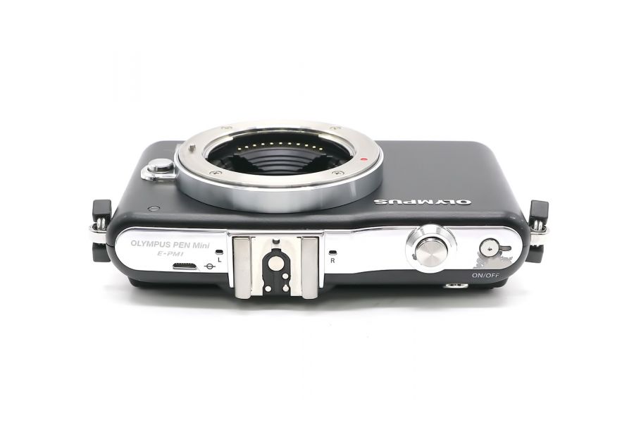 Olympus Pen mini E-PM1 body (пробег 19075 кадров)