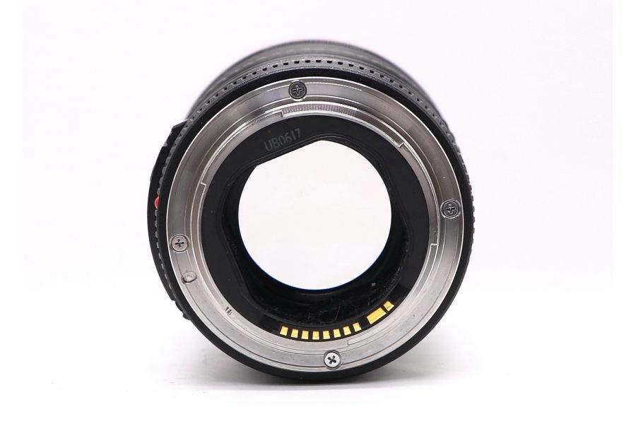 Canon EF 135mm f/2L USM в упаковке (Japan)