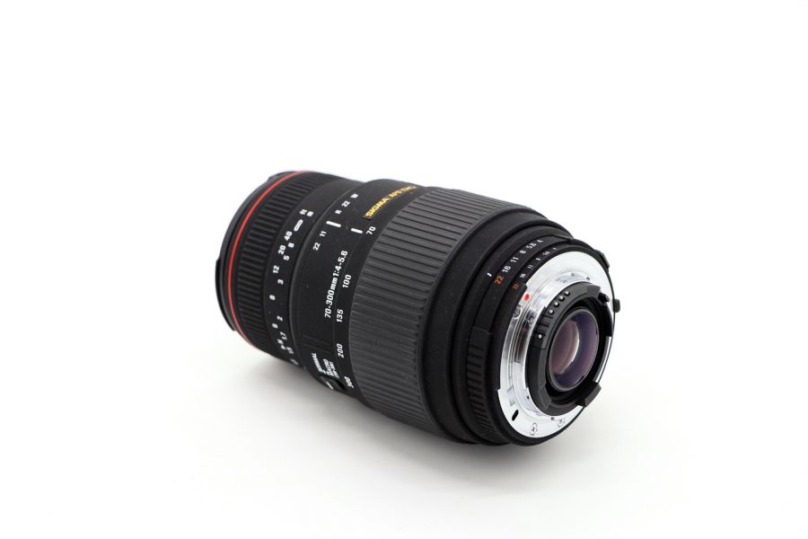 Sigma AF 70-300mm f/4-5.6 APO MACRO DG для Nikon