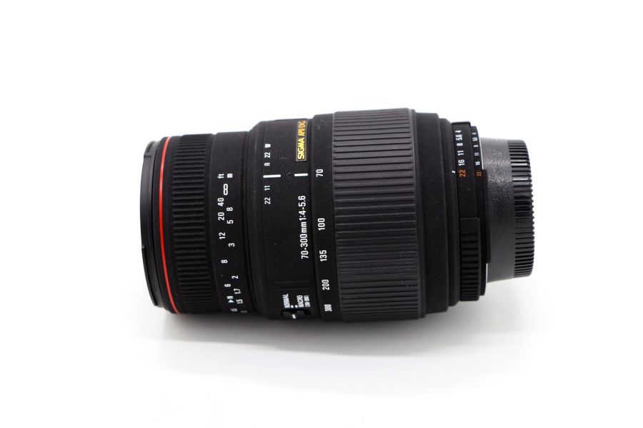 Sigma AF 70-300mm f/4-5.6 APO MACRO DG для Nikon