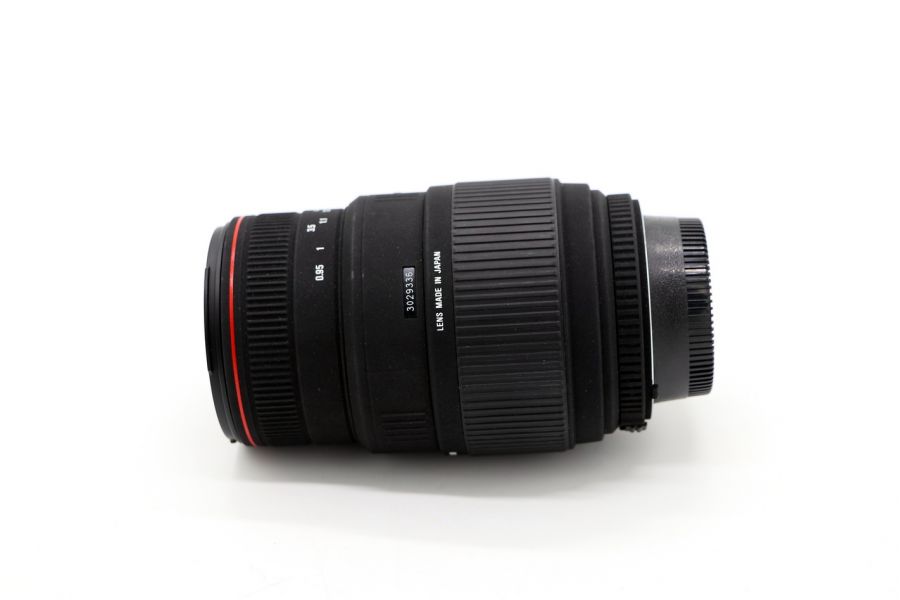 Sigma AF 70-300mm f/4-5.6 APO MACRO DG для Nikon