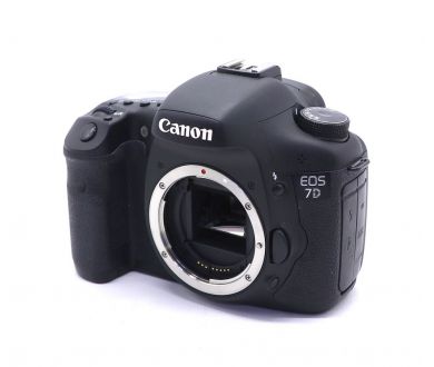 Canon EOS 7D body (пробег 9600 кадров)