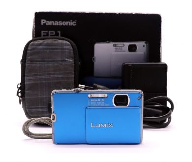 Panasonic Lumix DMC-FP1 в упаковке 