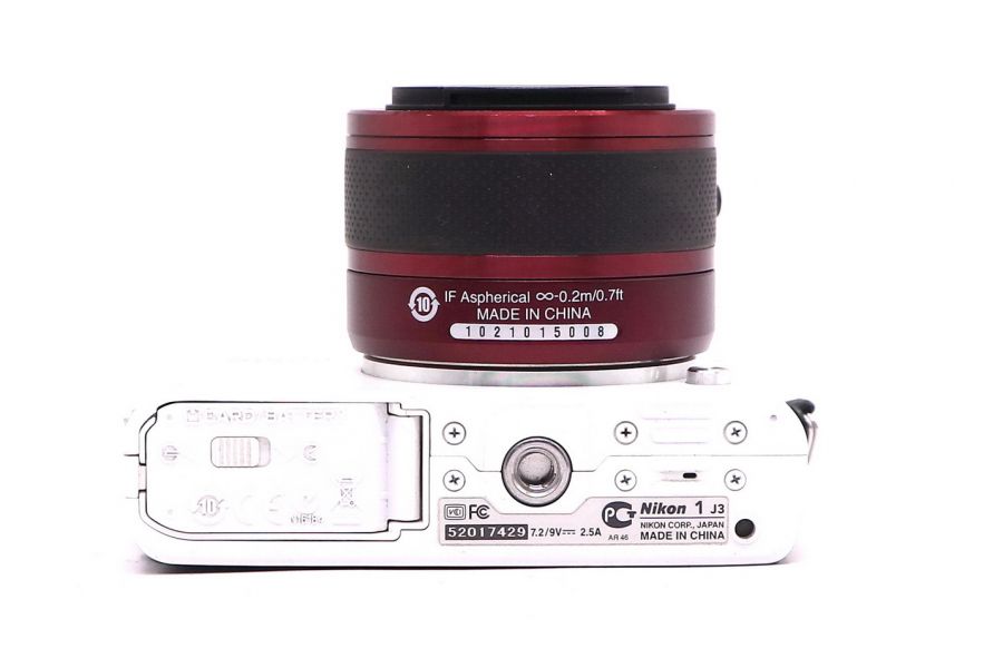 Nikon 1 J3 kit (пробег 9105 кадров)