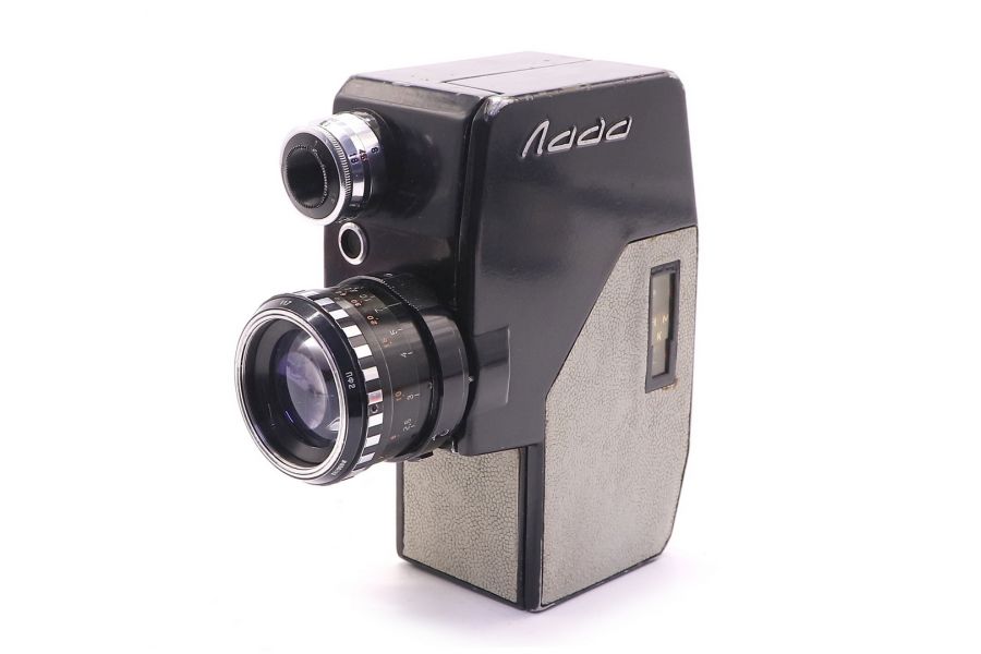 Советская узкопленочная киносъёмочная камера Лада