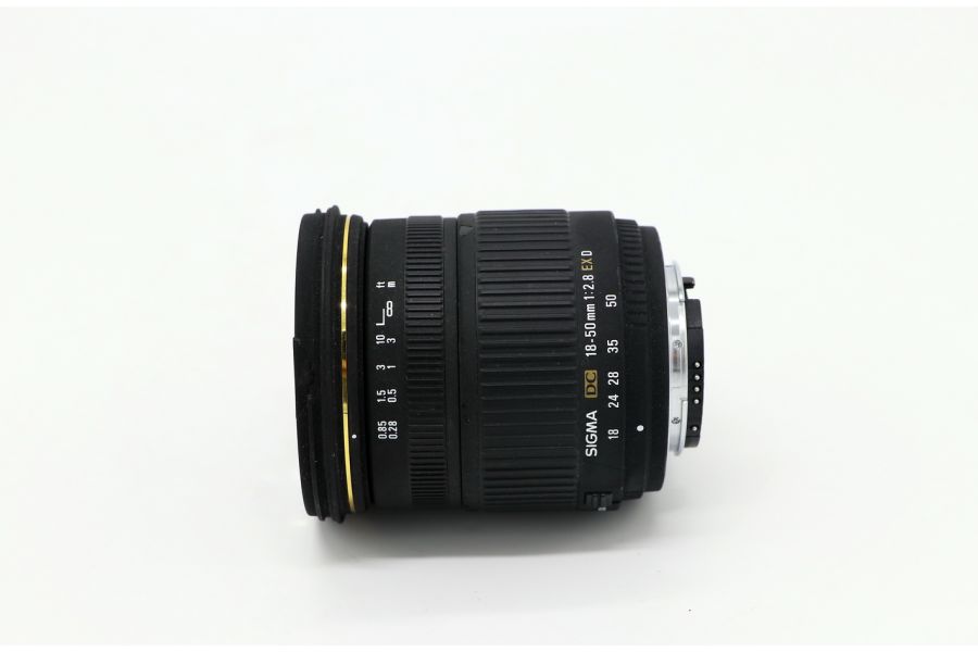 Sigma AF 18-50mm F2.8 EX DC б.