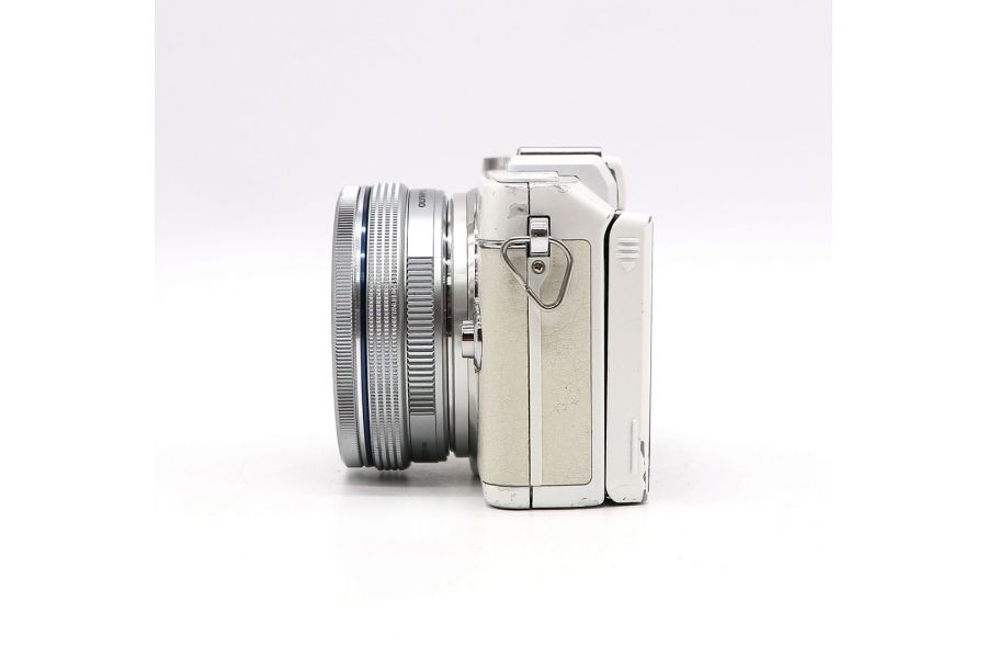 Olympus pen E-PL7 kit в упаковке
