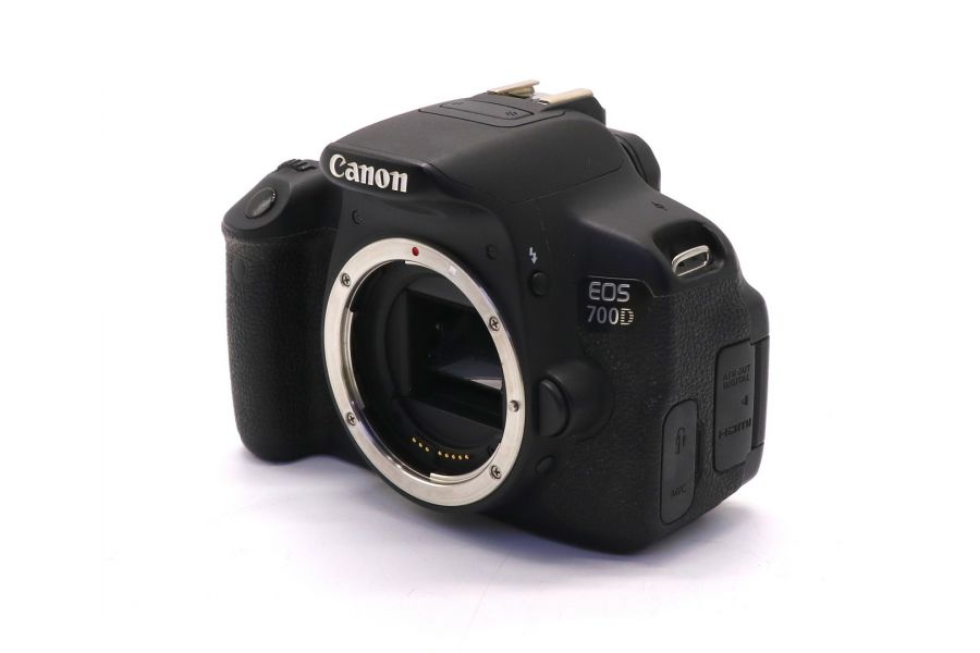 Canon EOS 700D body (пробег 679995 кадров)