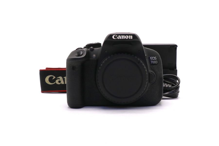 Canon EOS 700D body (пробег 679995 кадров)