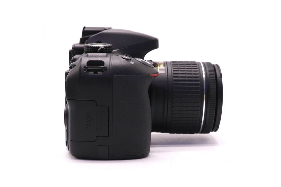 Nikon D5300 kit (пробег 635 кадров)