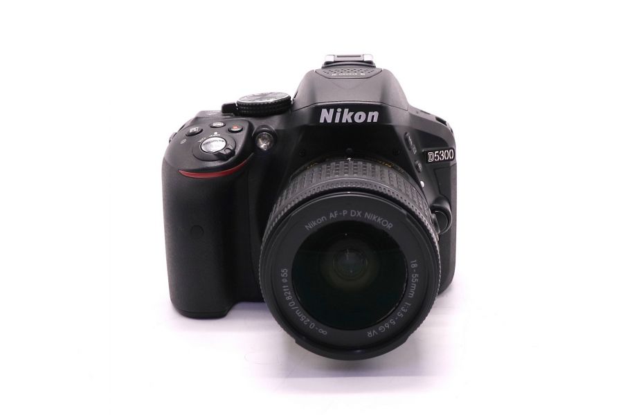 Nikon D5300 kit (пробег 635 кадров)