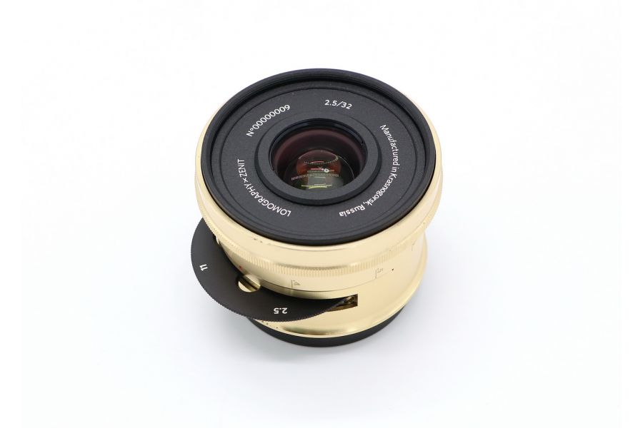 Lomogon 2.5/32 для Canon
