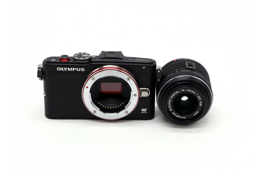 Olympus Pen E-PL6 kit (пробег 30805 кадров)