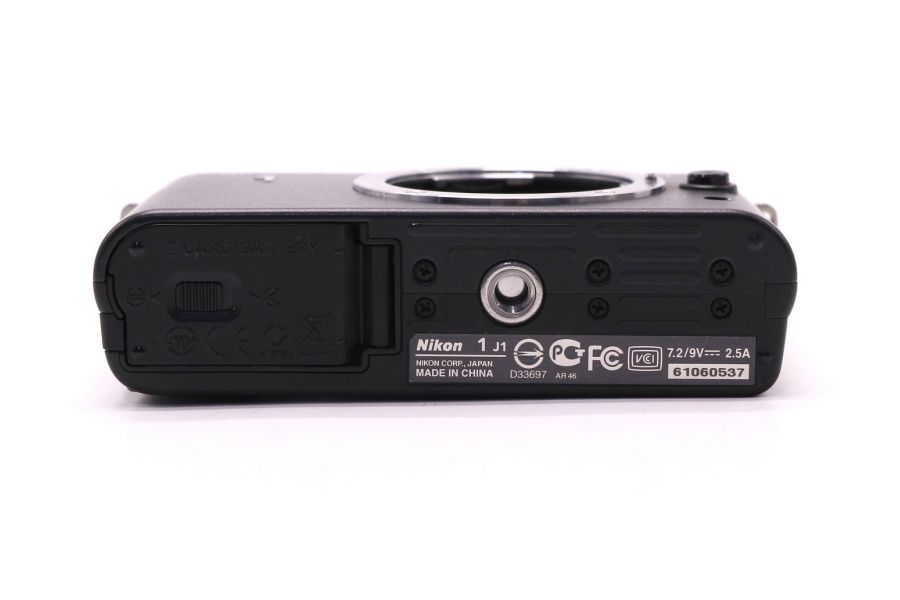 Nikon 1 J1 body (пробег 660 кадров)