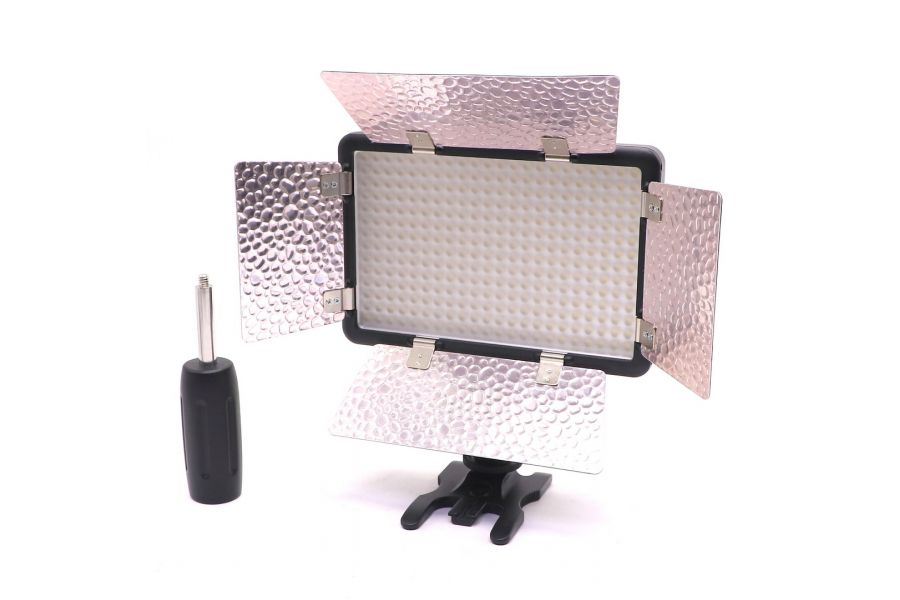 Осветитель светодиодный накамерный Godox LED308W II