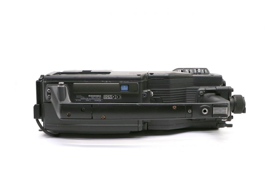 Видеокамера Sony DXC-D35P + Sony PVV-3P б.