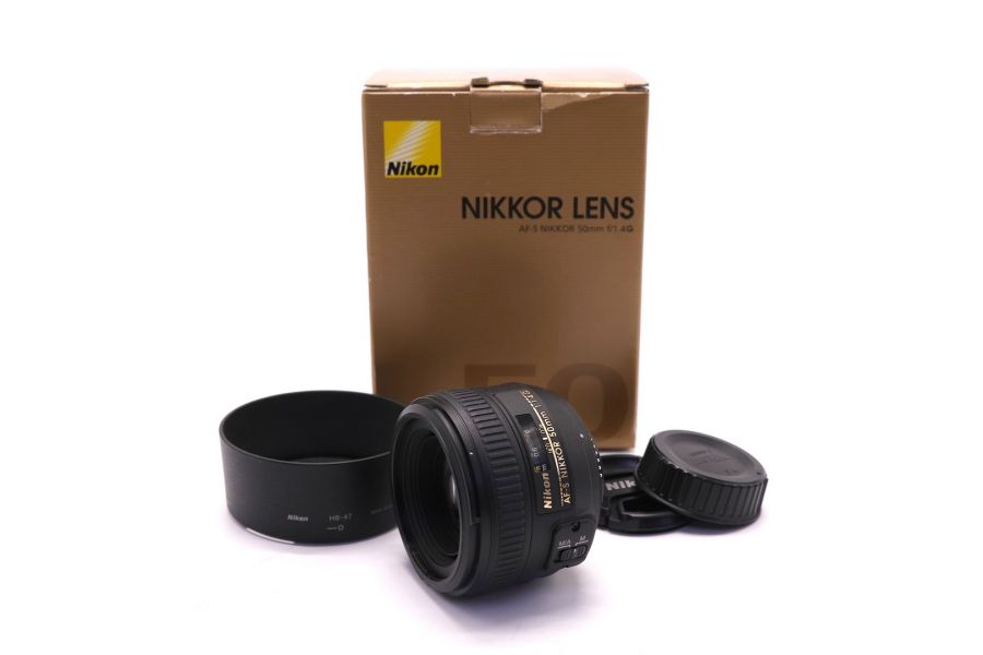 Nikon 50mm f/1.4G AF-S Nikkor в упаковке