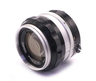 Nikkor-S Auto f/1.4 50mm Nippon Kogaku (Japan)