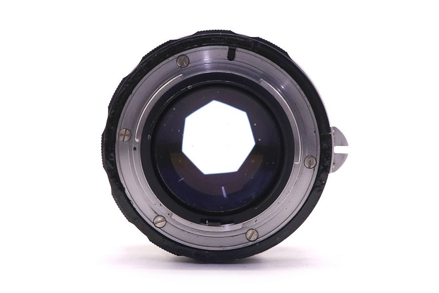 Nikkor-S Auto f/1.4 50mm Nippon Kogaku (Japan)