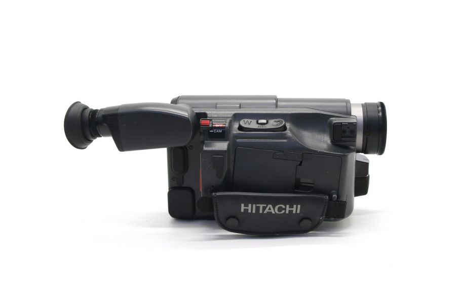 Видеокамера Hitachi VM-E228E в упаковке