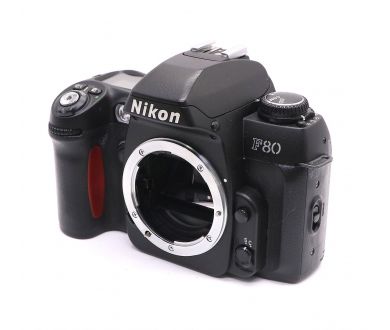 Nikon F80 Quartz Date body + MB-16