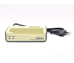 Зарядное устройство Pentax D-BC25