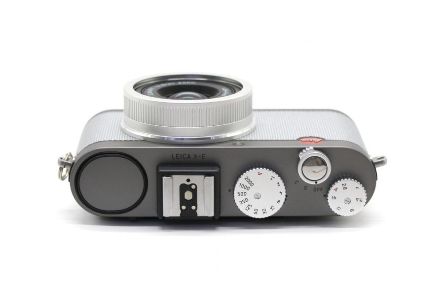 Leica X-E в упаковке